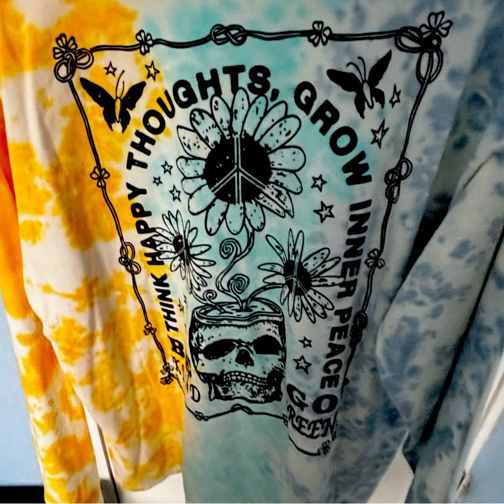 NWT Vans cotton long sleeve tie-dye shirt.